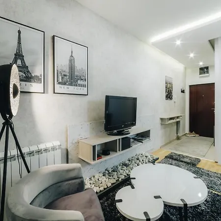 Urban Lux كراغوييفاك