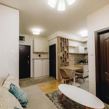 Urban Lux * كراغوييفاك