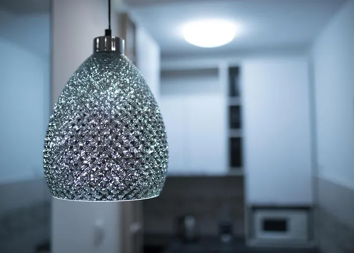 Urban Lux Κραγκούγιεβατς